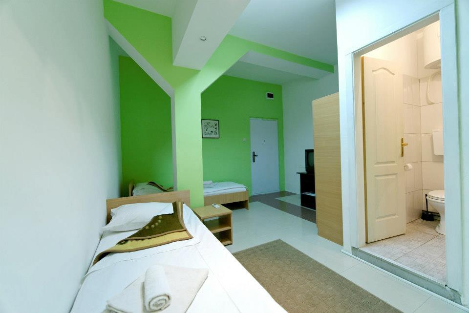 Hostel Paparazzo & Apartmens Kikinda Exterior photo