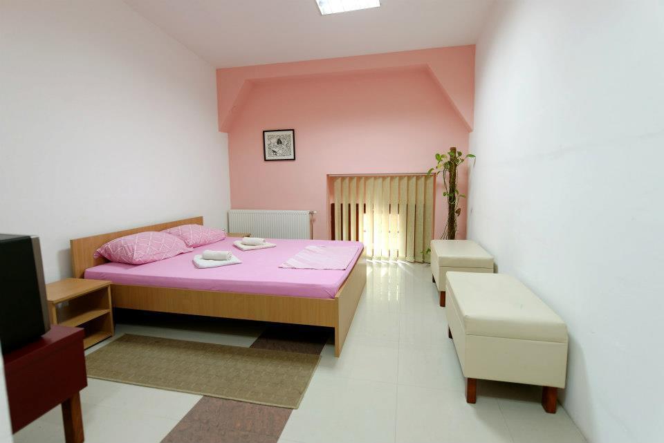Hostel Paparazzo & Apartmens Kikinda Room photo